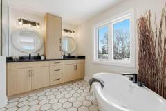 7 Bartlett Avenue, Grimsby, Ontario, Canada - Rosemont Homes Inc.