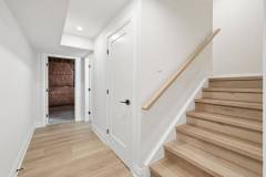7 Bartlett Avenue, Grimsby, Ontario, Canada - Rosemont Homes Inc.